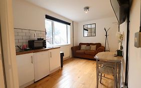 Flat 4, 10 St John'S